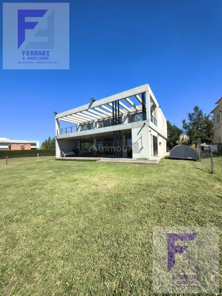 Casa en Alquiler en Escobar, G.B.A. Zona Norte