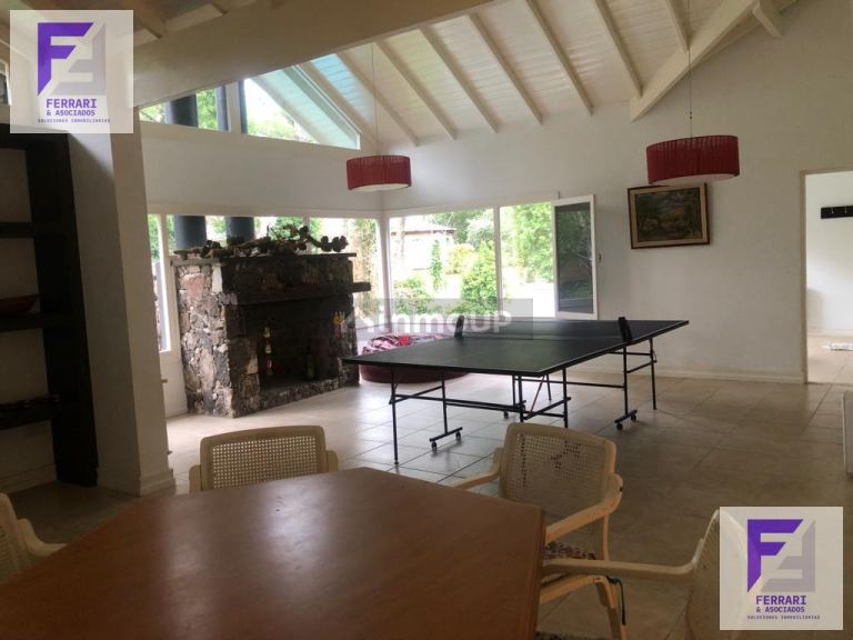 Casa en Venta en Pinamar, Buenos Aires Interior