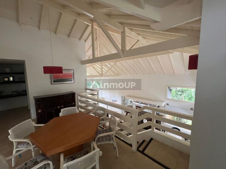 Casa en Venta en Pinamar, Buenos Aires Interior