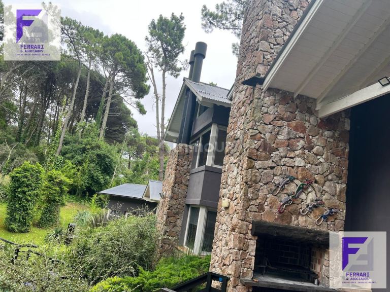Casa en Venta en Pinamar, Buenos Aires Interior