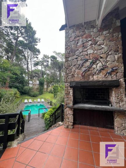 Casa en Venta en Pinamar, Buenos Aires Interior