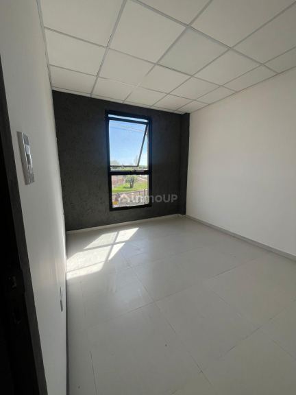 Oficina en Alquiler en Guaymallen, Mendoza