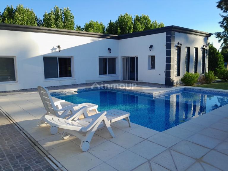 Casa en Alquiler en La Plata, G.B.A. Zona Sur
