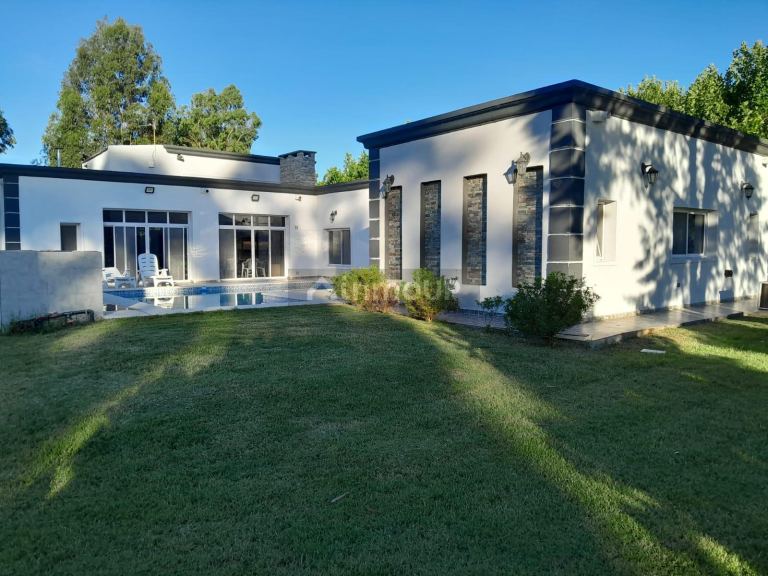 Casa en Alquiler en La Plata, G.B.A. Zona Sur