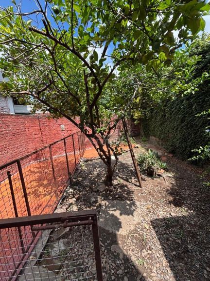 P H en Venta en Berazategui, G.B.A. Zona Sur