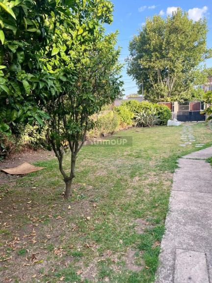 Local Comercial en Venta en Berazategui, G.B.A. Zona Sur
