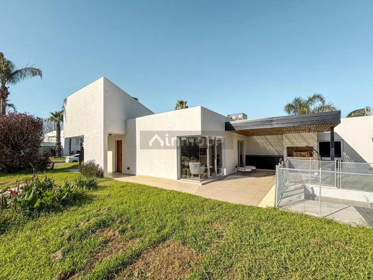 Casa en Venta en Funes, Santa Fe