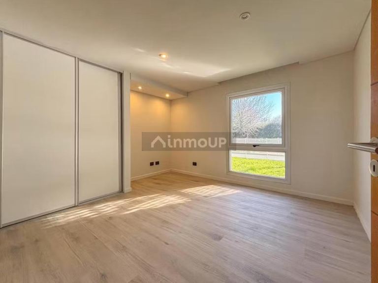 Casa en Venta en Funes, Santa Fe