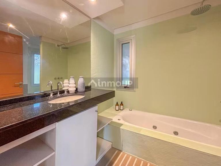 Casa en Venta en Funes, Santa Fe