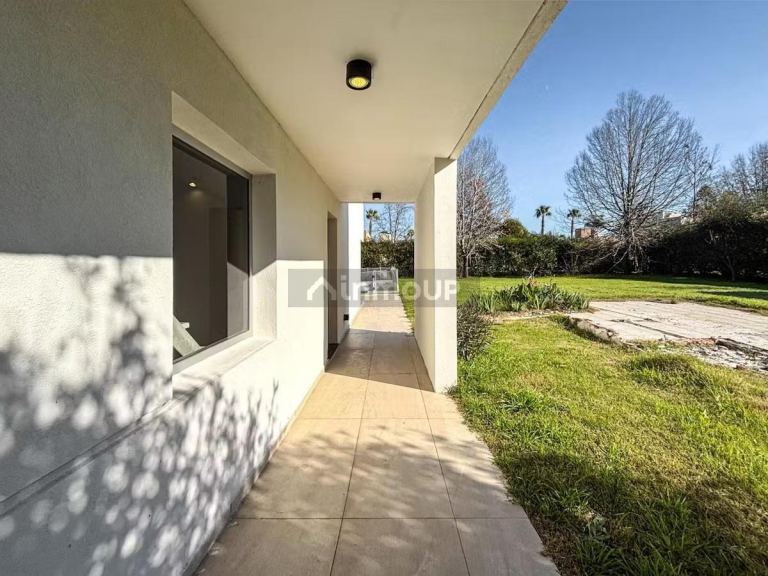 Casa en Venta en Funes, Santa Fe
