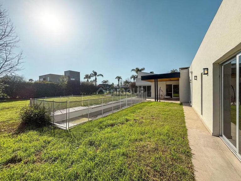 Casa en Venta en Funes, Santa Fe