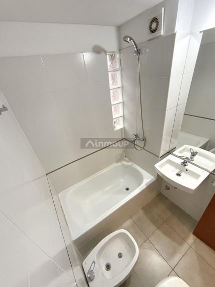 Departamento en Alquiler en Rosario, Santa Fe - $ 330.000 | Inmoup - 16
