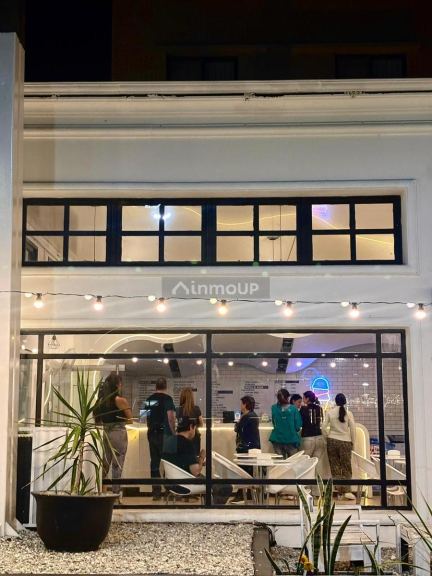 Local Comercial en Alquiler en Funes, Santa Fe
