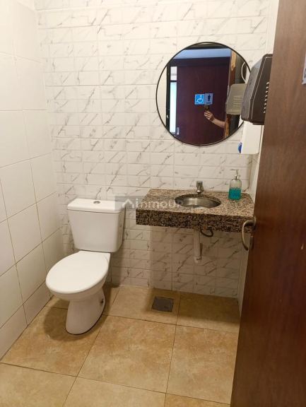 Local Comercial en Alquiler en Funes, Santa Fe