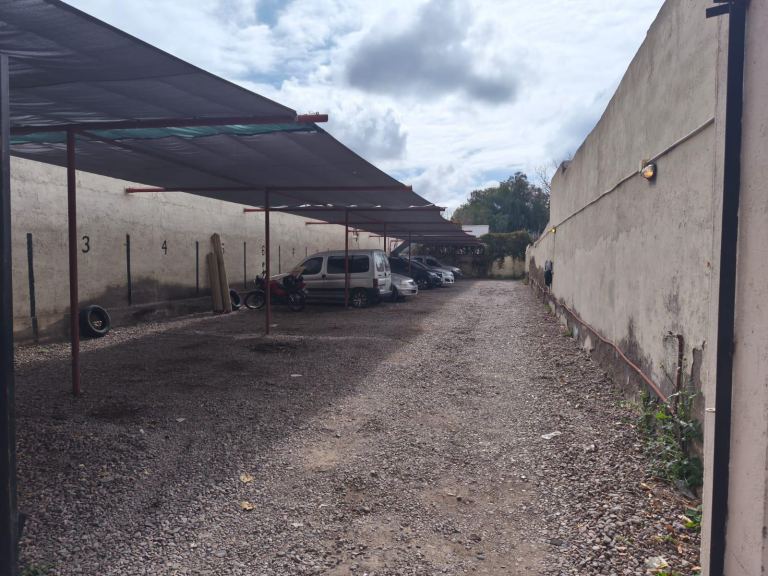 Playa de Estacionamiento en Venta en Godoy Cruz, Mendoza