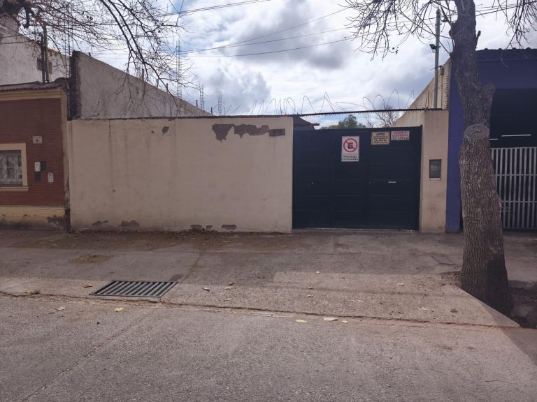 Playa de Estacionamiento en Venta en Godoy Cruz, Mendoza