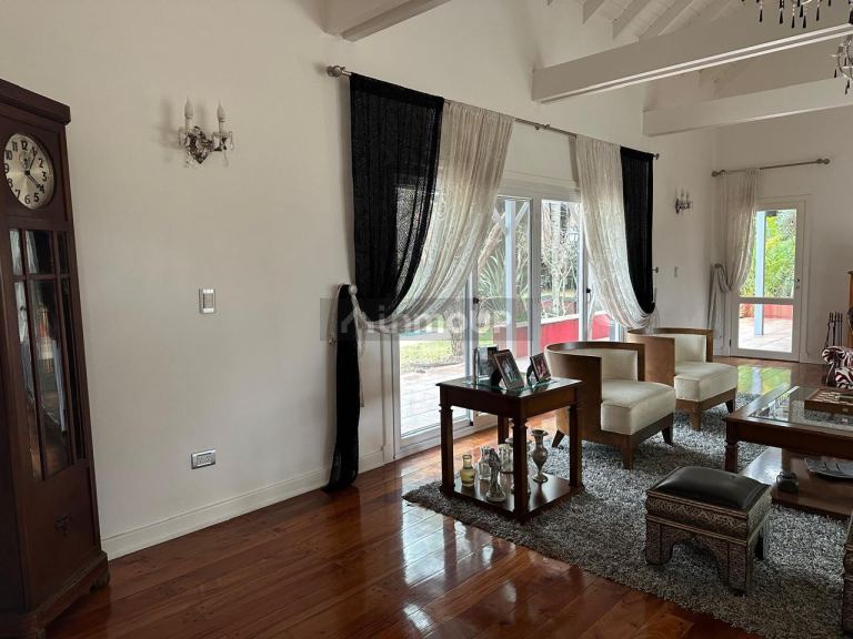 Casa en Venta en Pilar, G.B.A. Zona Norte