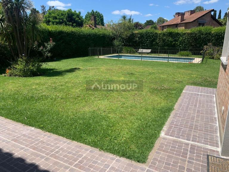 Casa en Alquiler en Pilar, G.B.A. Zona Norte