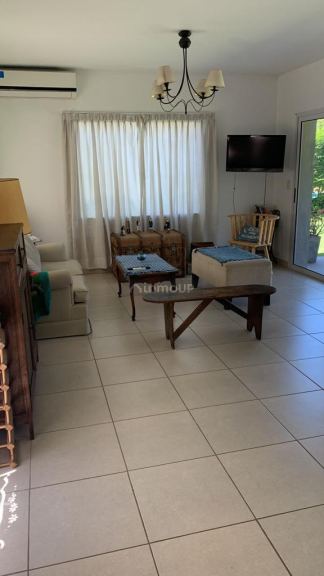 Casa en Alquiler en Pilar, G.B.A. Zona Norte