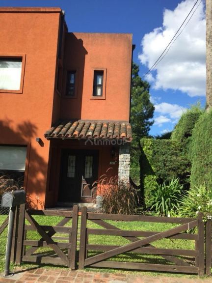 Casa en Alquiler en Pilar, G.B.A. Zona Norte