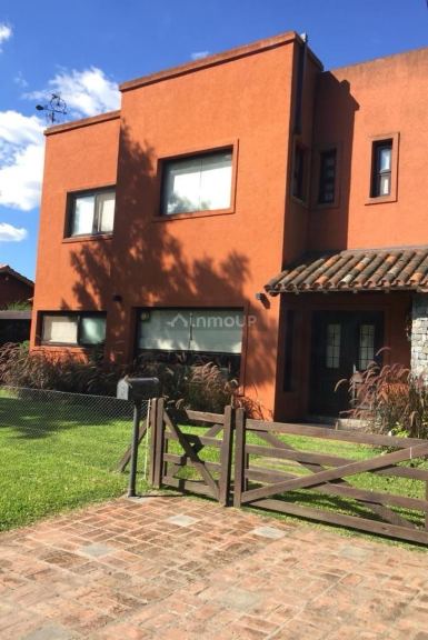 Casa en Alquiler en Pilar, G.B.A. Zona Norte