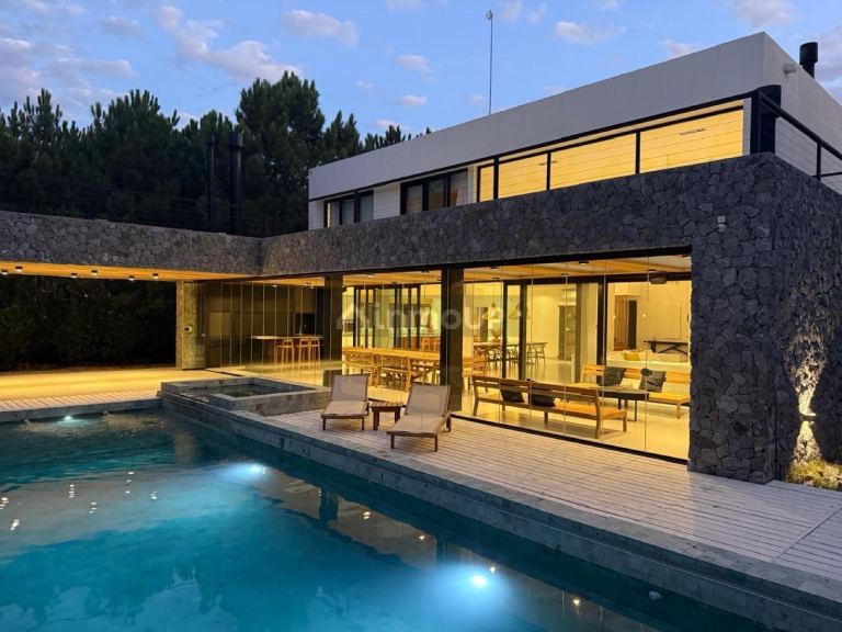 Casa en Venta en De la Costa, Buenos Aires Costa Atlantica