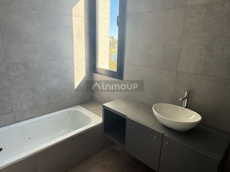 Casa en Venta en Escobar, G.B.A. Zona Norte