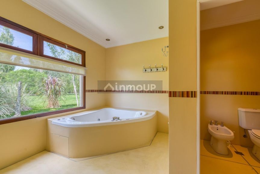 Casa en Venta en Lujan, G.B.A. Zona Oeste