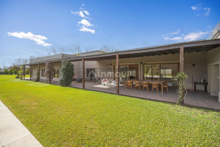 Casa en Venta en Lujan, G.B.A. Zona Oeste