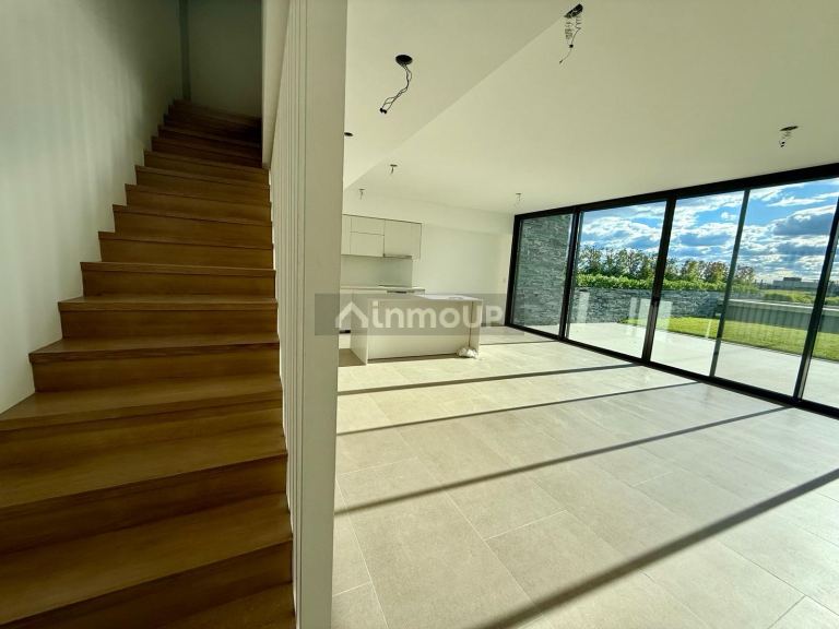 Departamento en Alquiler en Tigre, G.B.A. Zona Norte