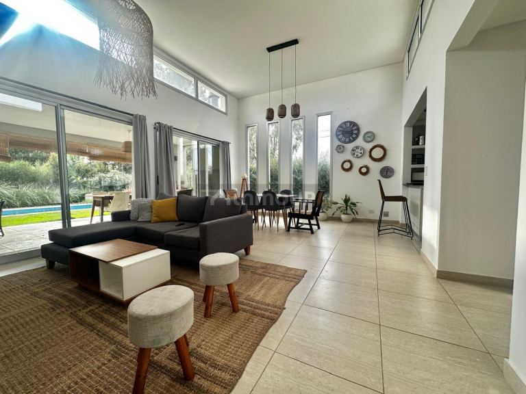 Casa en Venta en Pilar, G.B.A. Zona Norte
