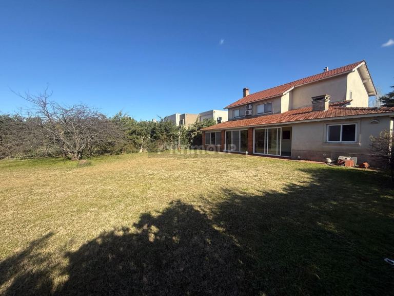 Casa en Venta en Pilar, G.B.A. Zona Norte