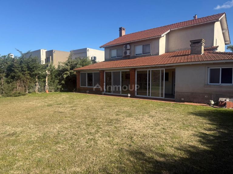Casa en Venta en Pilar, G.B.A. Zona Norte