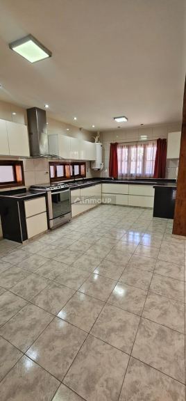 Casa en Alquiler en Maipu, Mendoza