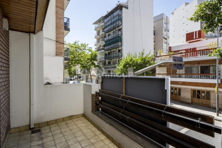 P H en Venta en Parque Centenario, Capital Federal