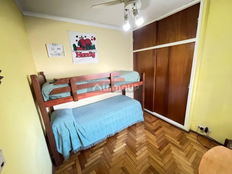 P H en Venta en Monte Castro, Capital Federal