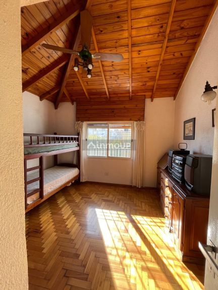 P H en Venta en Monte Castro, Capital Federal