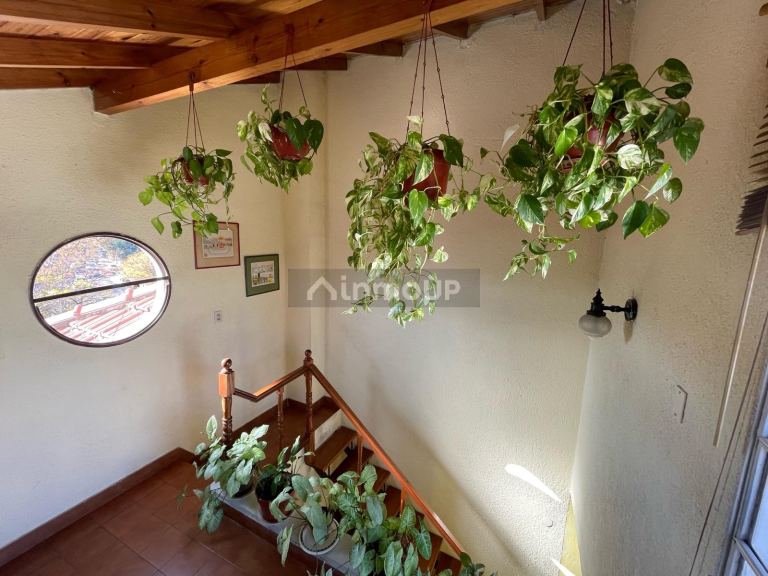 P H en Venta en Monte Castro, Capital Federal
