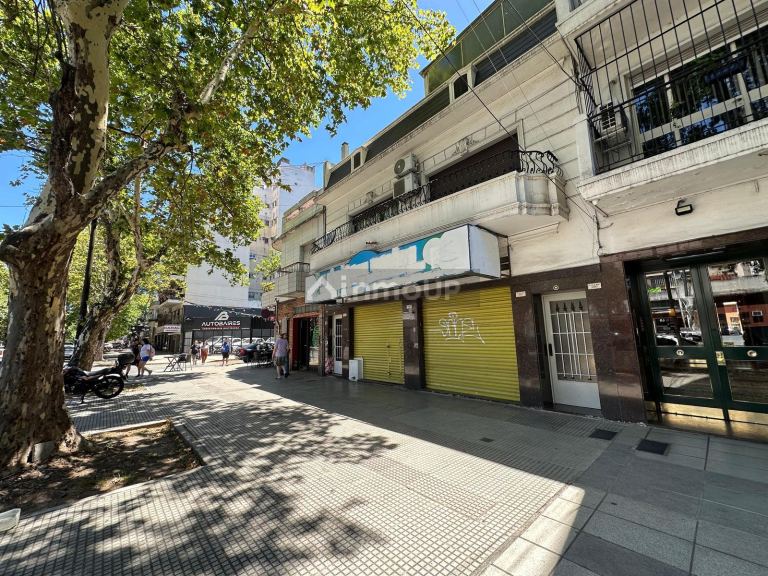 Local Comercial en Alquiler en Parque Chas, Capital Federal
