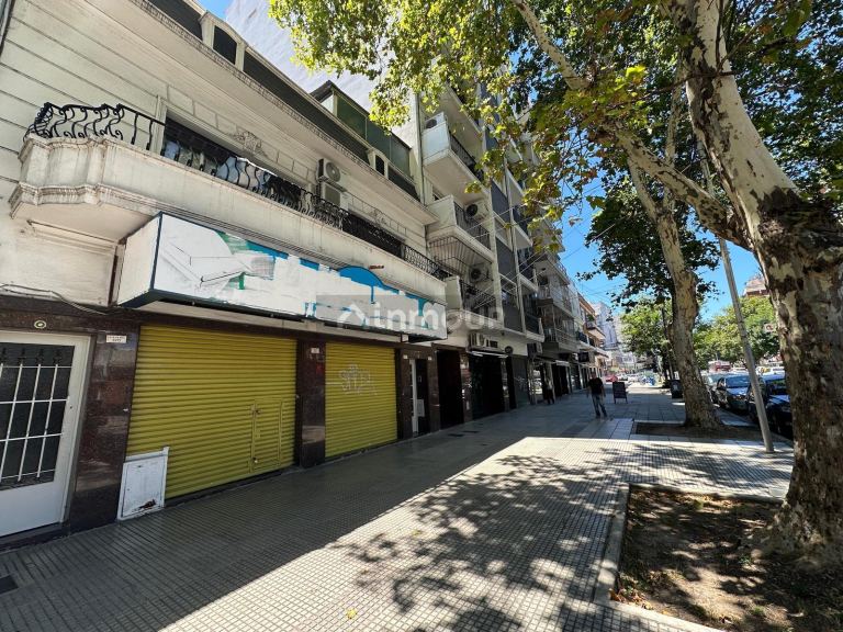 Local Comercial en Alquiler en Parque Chas, Capital Federal