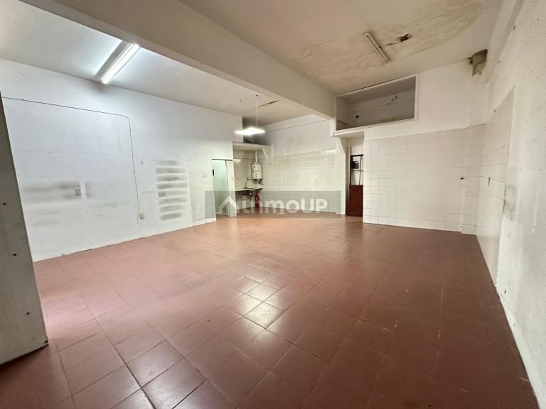 Local Comercial en Alquiler en Parque Chas, Capital Federal