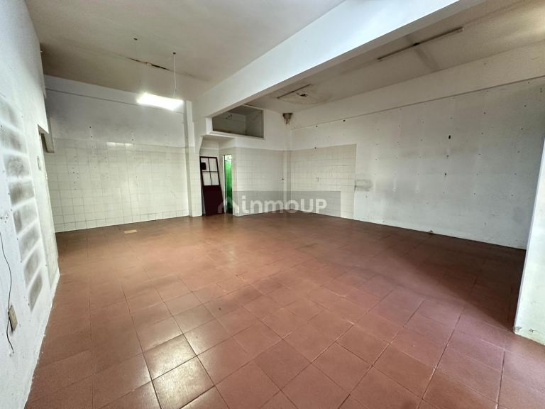 Local Comercial en Alquiler en Parque Chas, Capital Federal