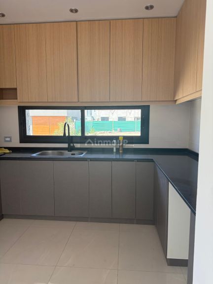 Casa en Venta en Guaymallen, Mendoza