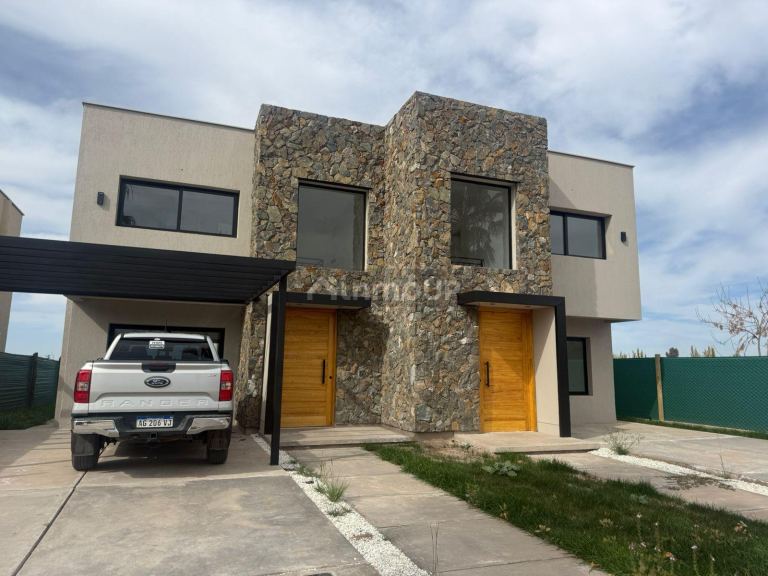 Casa en Venta en Maipu, Mendoza