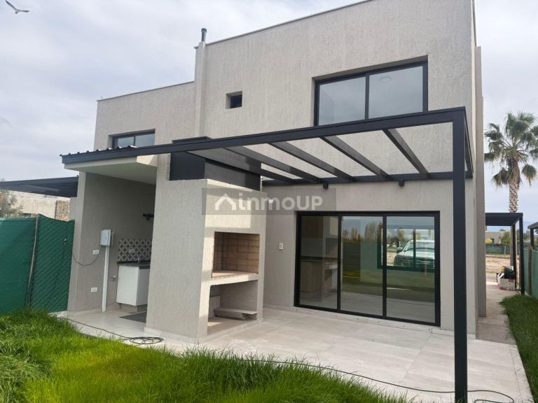 Casa en Venta en Maipu, Mendoza