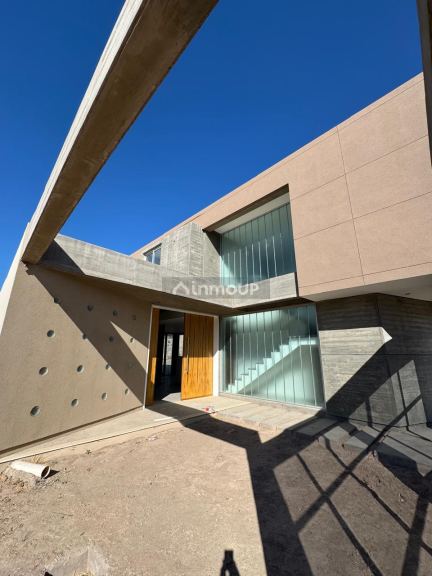 Casa en Alquiler en Rivadavia, San Juan