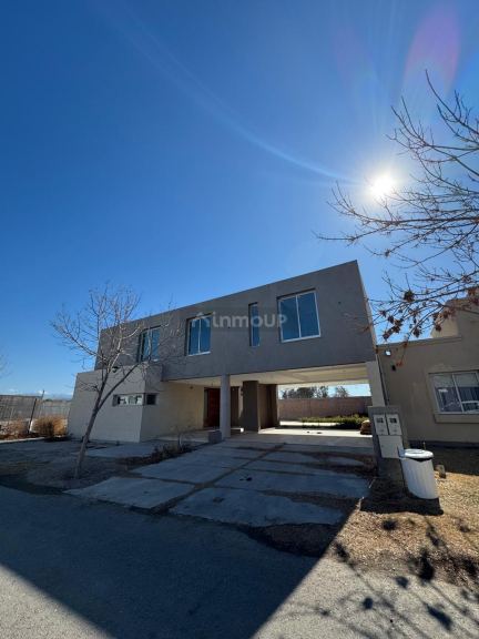 Casa en Alquiler en Rivadavia, San Juan