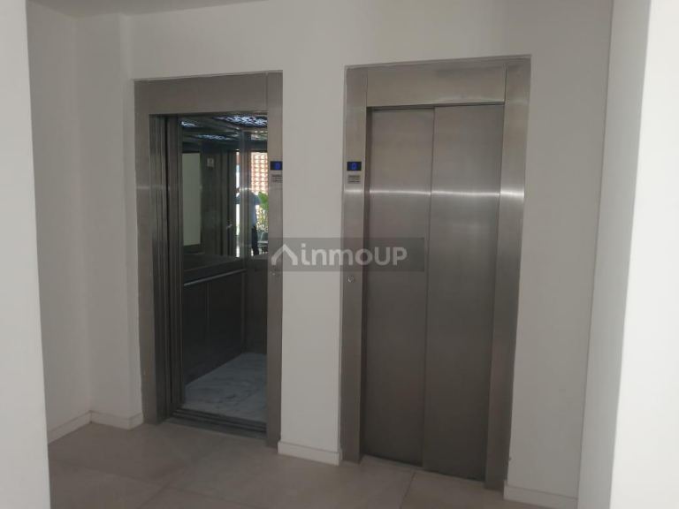 Departamento en Alquiler en Moron, G.B.A. Zona Oeste