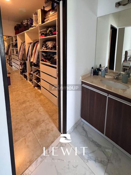 Casa en Venta en Neuquen, Neuquen