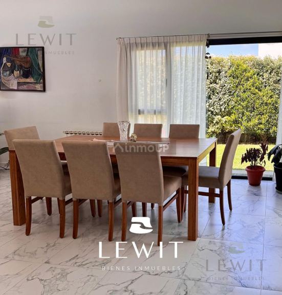 Casa en Venta en Neuquen, Neuquen